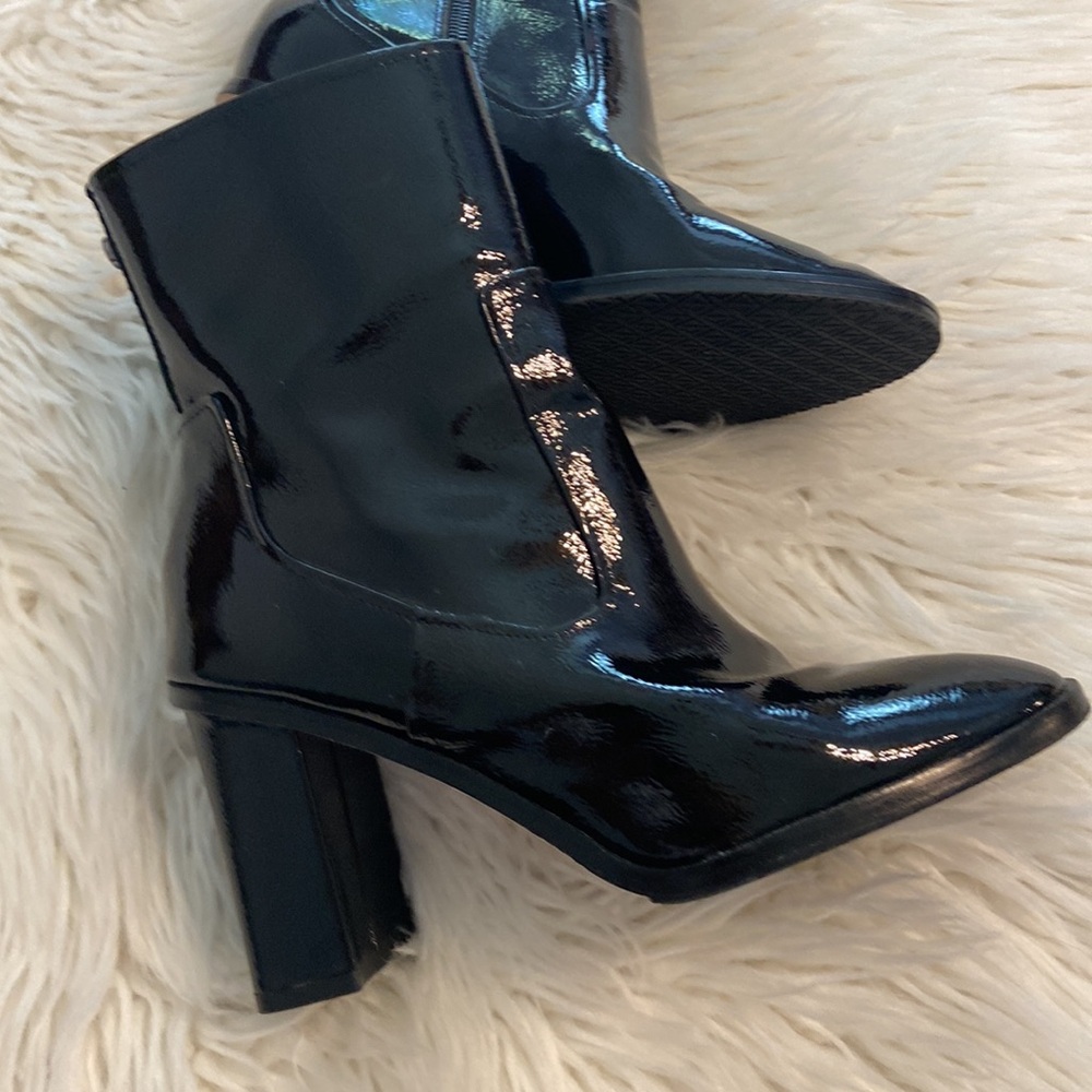 Donald Pliner Black Patent Leather Ankle Boots size 8 BNWOT see all photos - Picture 2 of 12